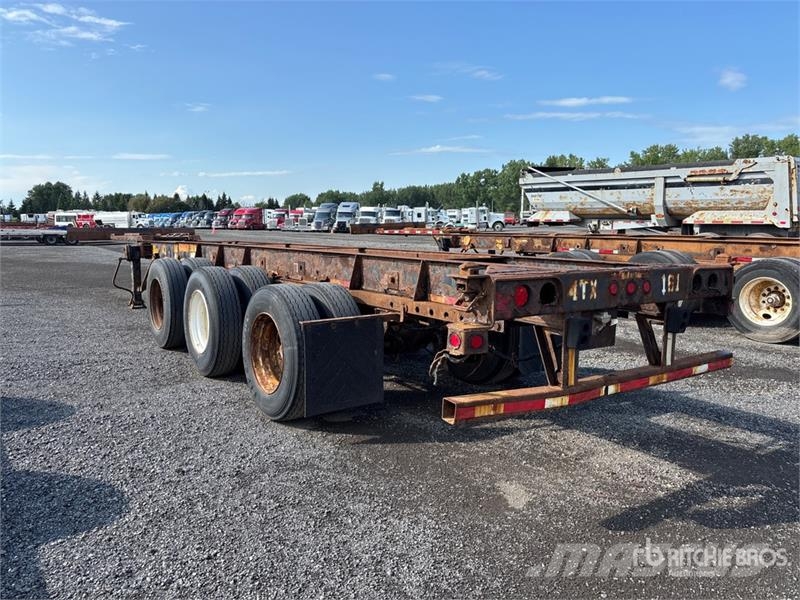 Max Atlas Tri/A Extendable Container Trailer Remolques portacontenedores