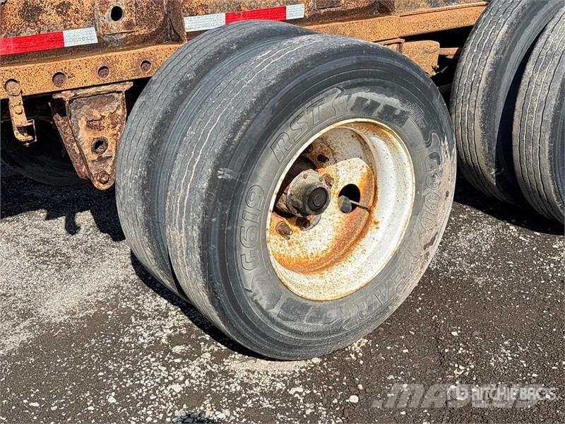 Max Atlas Tri/A Extendable Container Trailer Remolques portacontenedores