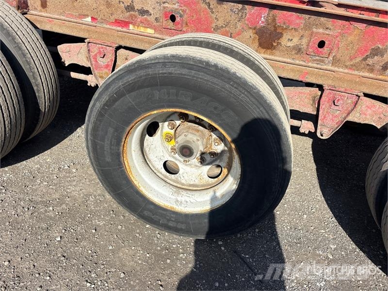  Max-Atlas Tri/A Extendable Container Trailer Kontejnerske prikolice