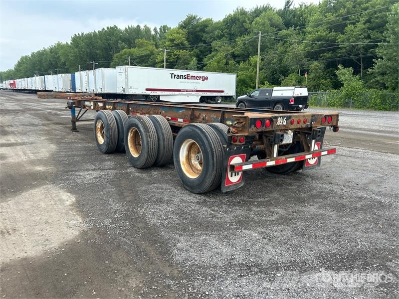 Max Atlas Tri/A Extendable Container Trailer Kontajnerové prívesy