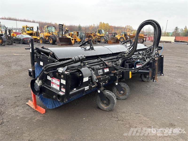  MB 218 in Hydraulic Broom Attachment فرش