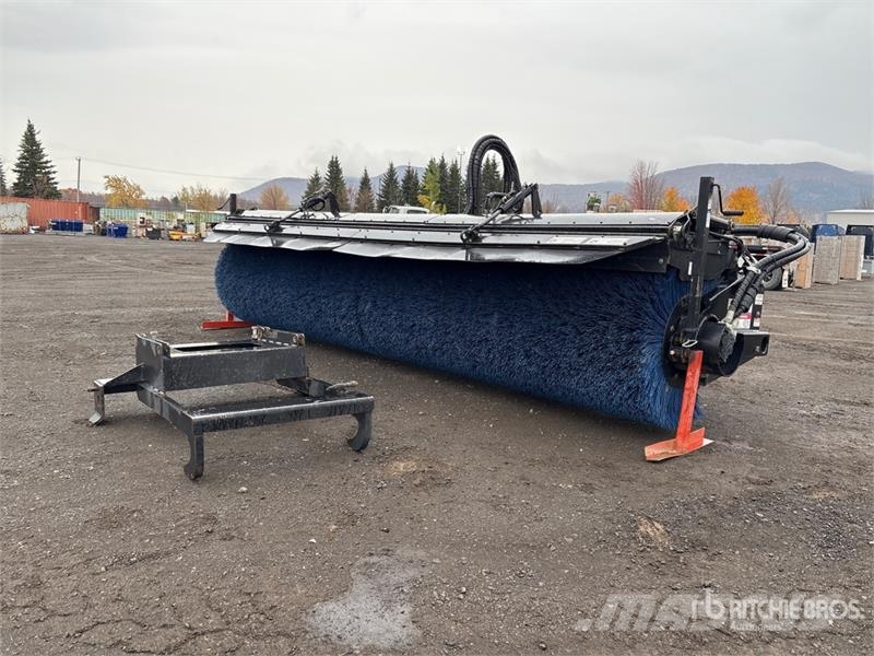 MB Crusher 218 in Hydraulic Broom Attachment فرش