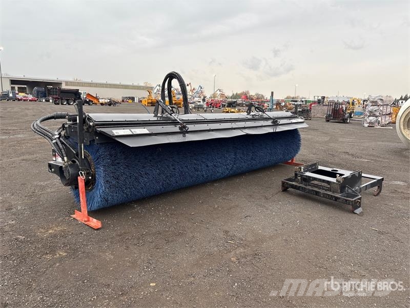 MB Crusher 218 in Hydraulic Broom Attachment فرش