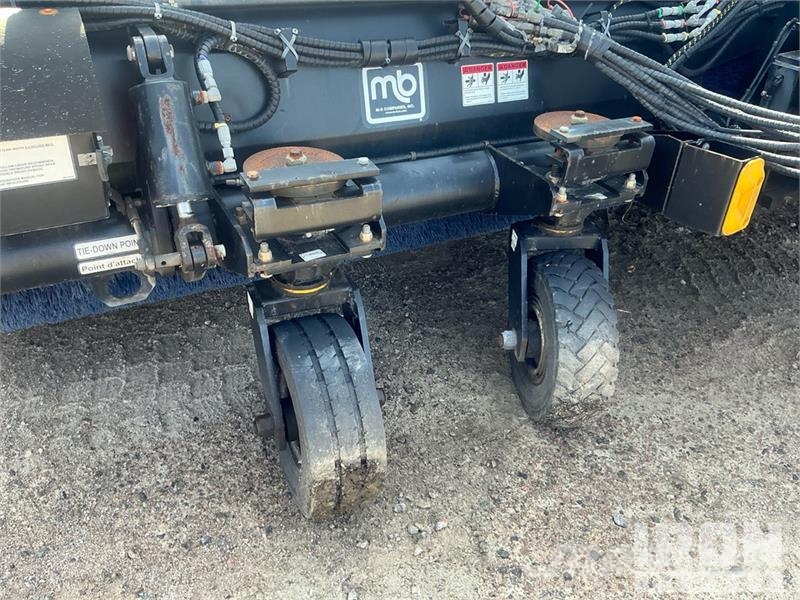 MB Trac Companies Inc 180 in Sweeper Attachment Četke