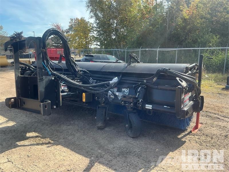 MB Trac Companies Inc 180 in Sweeper Attachment Četke