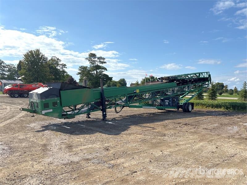 McCloskey ST100 36 in x 100 ft Portable Radial Stacking Conv Diger