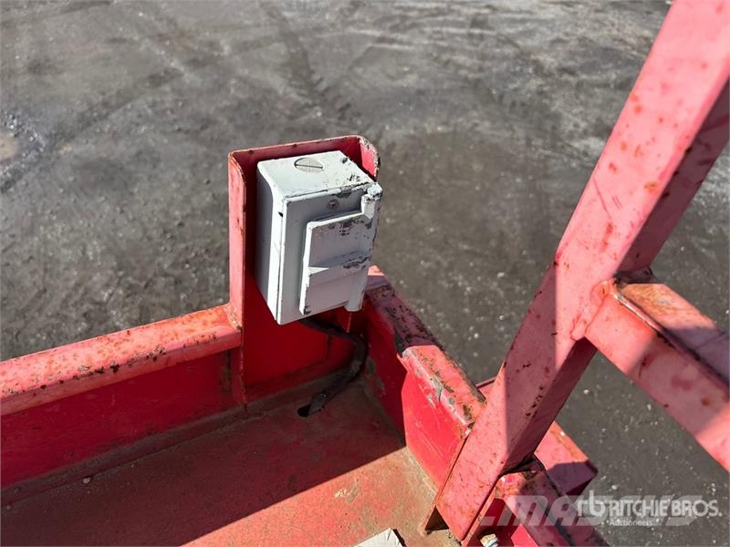 MEC 3369RT 4x4 Diesel Scissor Lift Scissor lifts