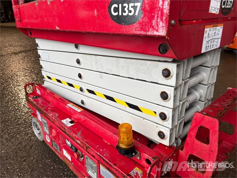 MEC Micro 19 Electric Scissor Lift Saxlifte