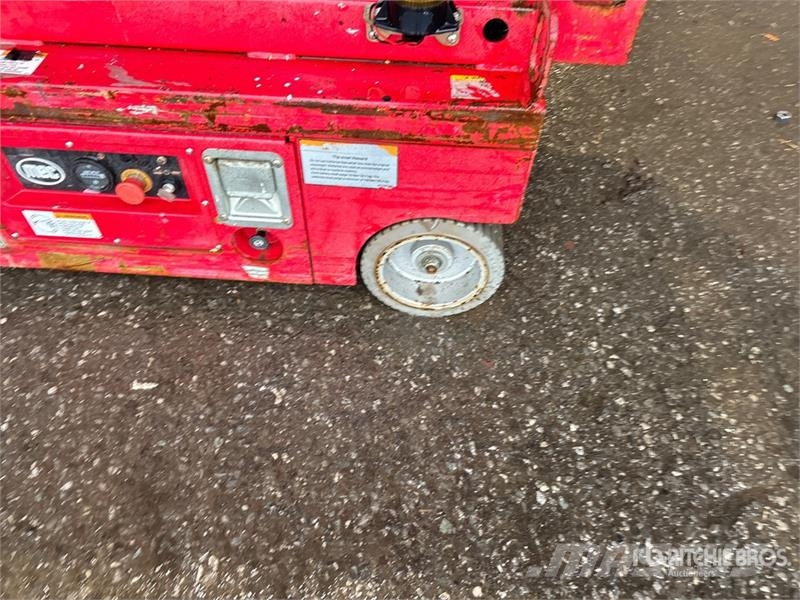 MEC Micro 19 Electric Scissor Lift Saxlifte