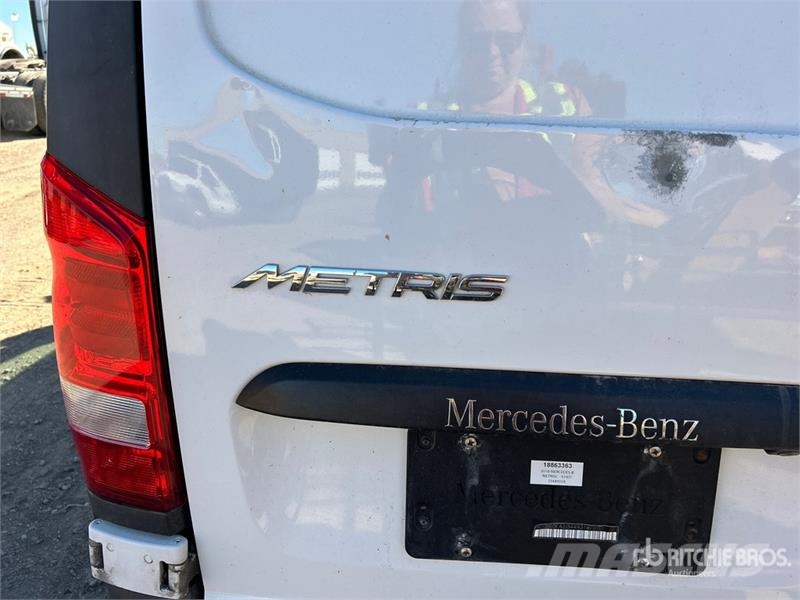 Mercedes-Benz Metris Cargo Van 廂式貨物運輸車
