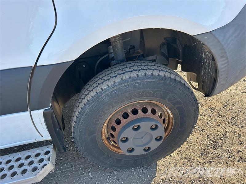 Mercedes-Benz Sprinter 3500 XD 4x2 Utility Truck 皮卡车