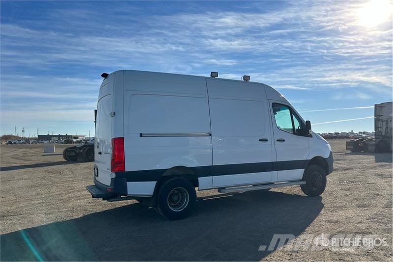 Mercedes-Benz Sprinter 3500 XD 4x2 Utility Truck 皮卡车