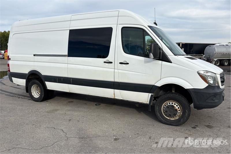 Mercedes-Benz Sprinter 3500 Cargo Van Panel vans