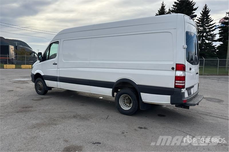 Mercedes-Benz Sprinter 3500 Cargo Van Panel vans