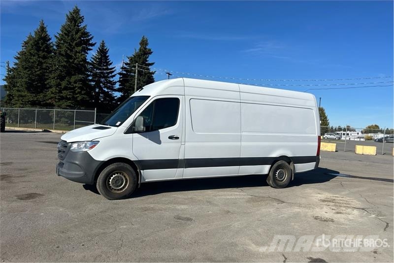 Mercedes-Benz Sprinter 3500 Cargo Van Lieferwagen