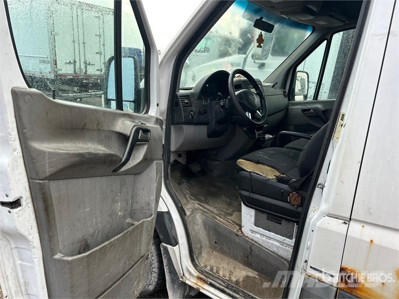 Mercedes-Benz Sprinter 2500 Cargo Van Dostavna vozila / kombiji