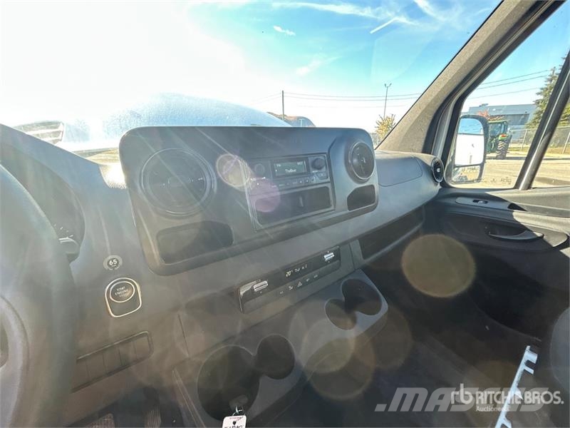 Mercedes-Benz Sprinter 3500 Cargo Van Lieferwagen