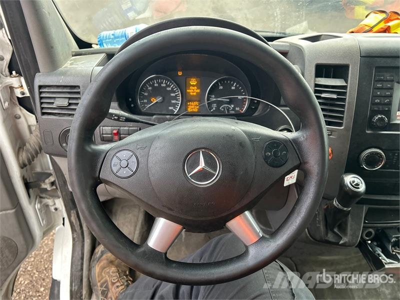 Mercedes-Benz Sprinter 2500 Cargo Van Dostavna vozila / kombiji