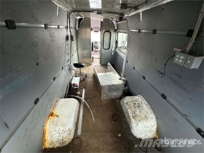 Mercedes-Benz Sprinter 3500 Cargo Van Панельні фургони