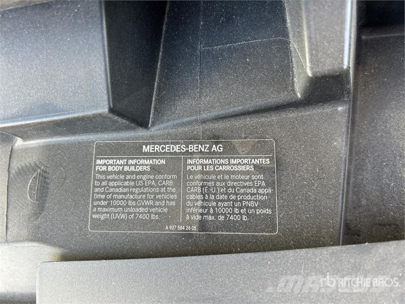 Mercedes-Benz Sprinter 2500 Cargo Van 大型面包车
