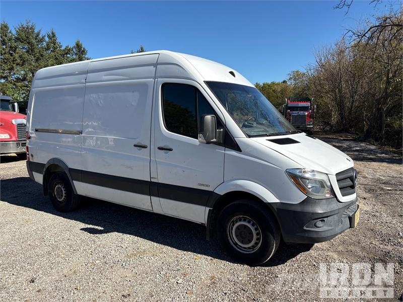 Mercedes-Benz Sprinter 2500 S/A Cargo Van Dostavna vozila / kombiji