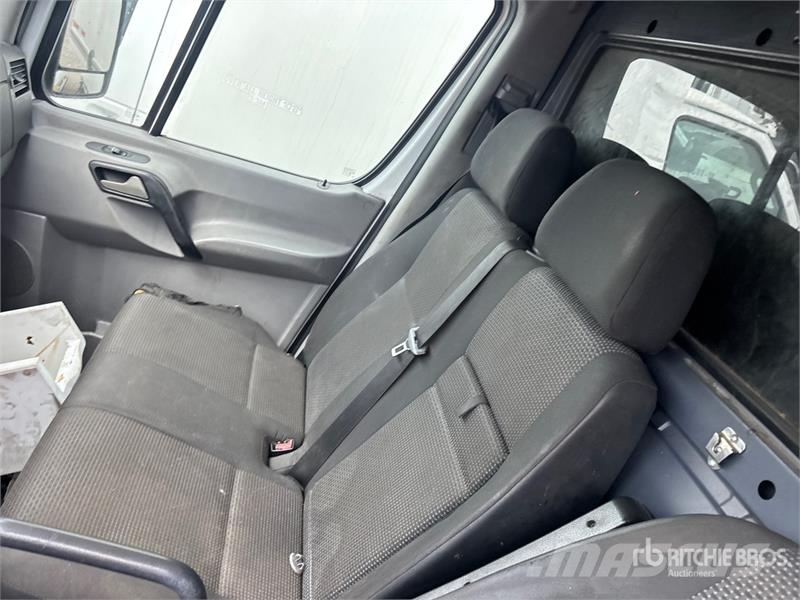 Mercedes-Benz Sprinter 2500 Cargo Van Dostavna vozila / kombiji