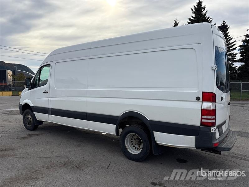 Mercedes-Benz Sprinter 3500 Cargo Van Панельні фургони