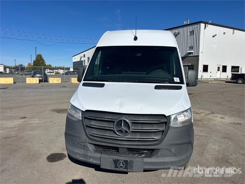 Mercedes-Benz Sprinter 3500 Cargo Van Lieferwagen