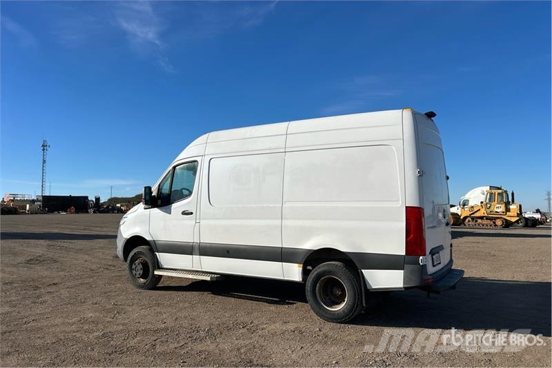Mercedes-Benz Sprinter 3500 XD 4x2 Utility Truck 皮卡车