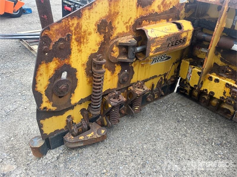 Metal Pless 10 ft Snow Plow Snežne daske i plugovi