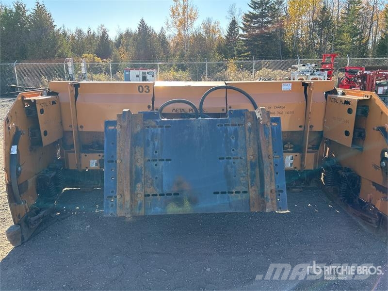 Metal Pless 10 ft Snow Plow Снігоочищувальні ножі та плуги