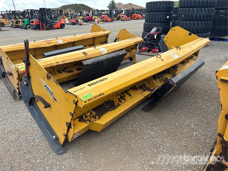  Metal Pless 14 ft LiveBoxx Live Edge Snow Pusher Sniego peiliai ir valytuvai