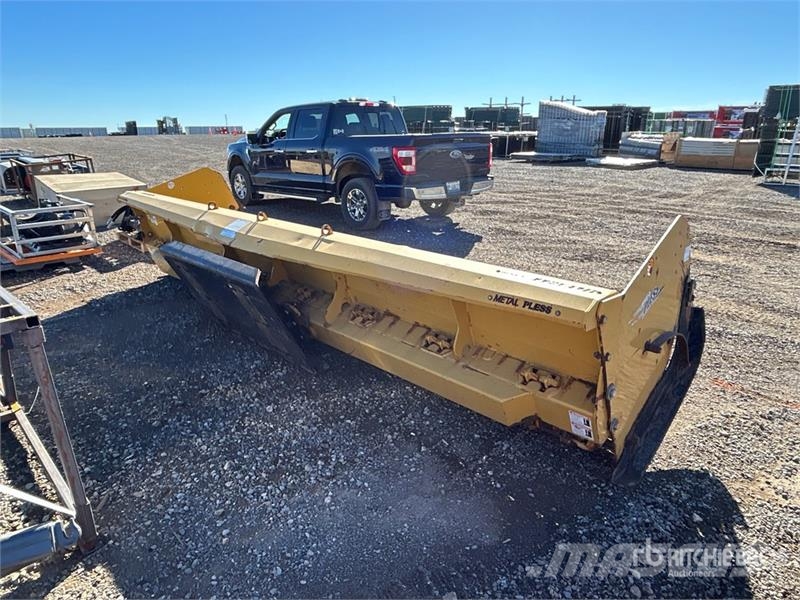 Metal Pless 15 ft 11 in Snow Pusher Snøploger- og skjær