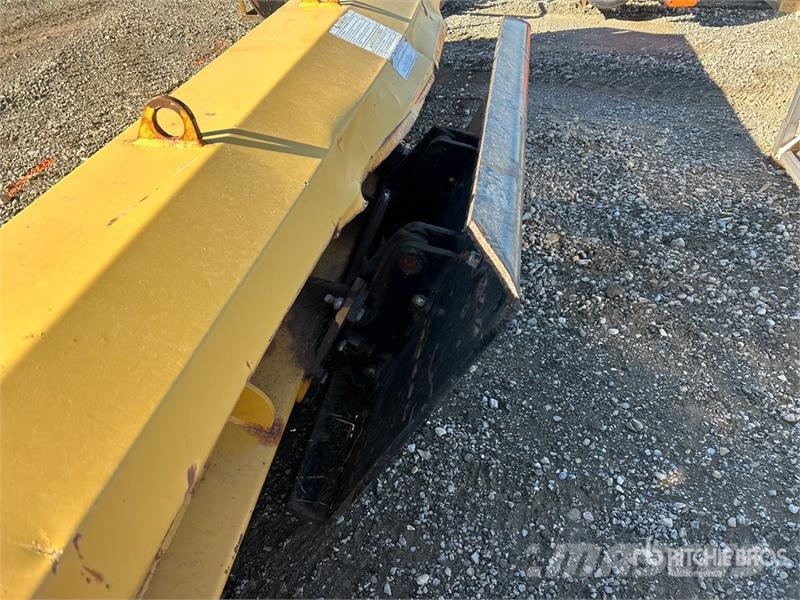 Metal Pless 15 ft 11 in Snow Pusher Snøploger- og skjær