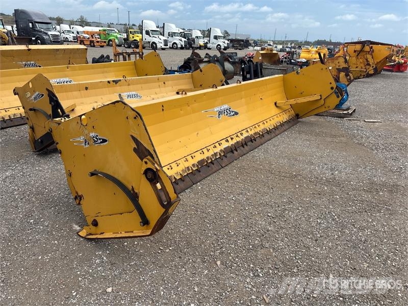  Metal Pless 16 ft LiveBoxx Live Edge Snow Pusher Sniego peiliai ir valytuvai