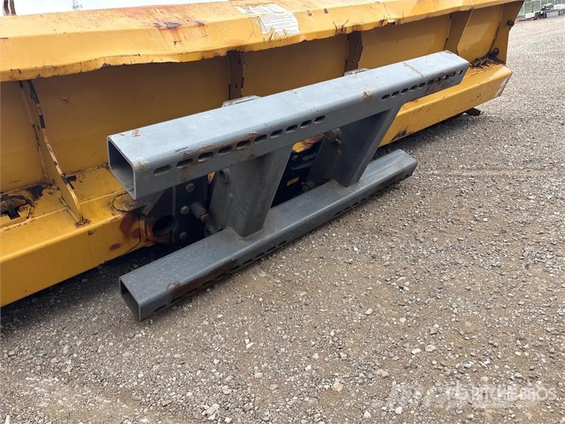  Metal Pless 16 ft LiveBoxx Live Edge Snow Pusher Sniego peiliai ir valytuvai