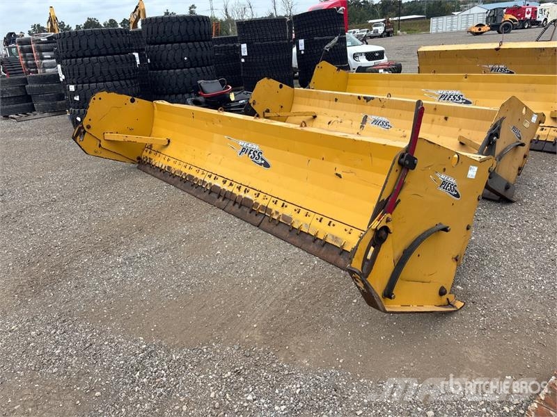  Metal Pless 16 ft LiveBoxx Live Edge Snow Pusher Sniego peiliai ir valytuvai