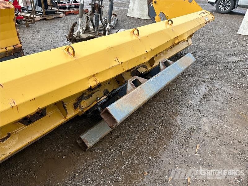  Metal Pless 16 ft Snow Pusher حراثات ونصول الجليد