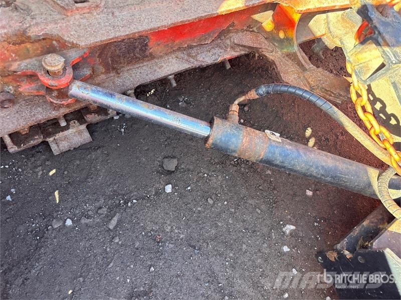 Metal Pless 96 in Snow Plow - Fits Wheel Loader Chasse neige