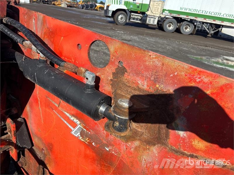 Metal Pless 96 in Snow Plow - Fits Wheel Loader Chasse neige