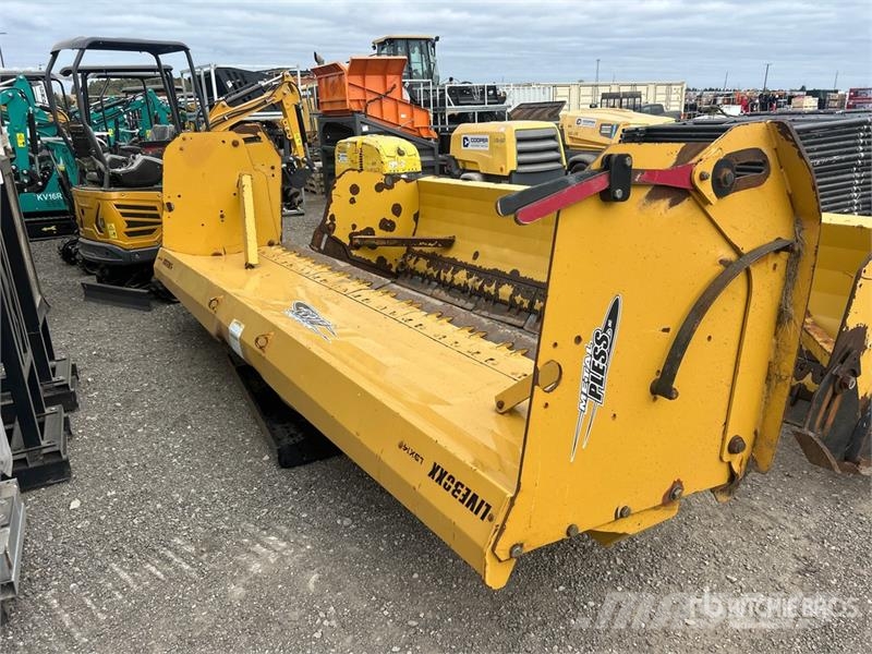 Metal Pless LBX1442 14 ft Snow Pusher Snøploger- og skjær