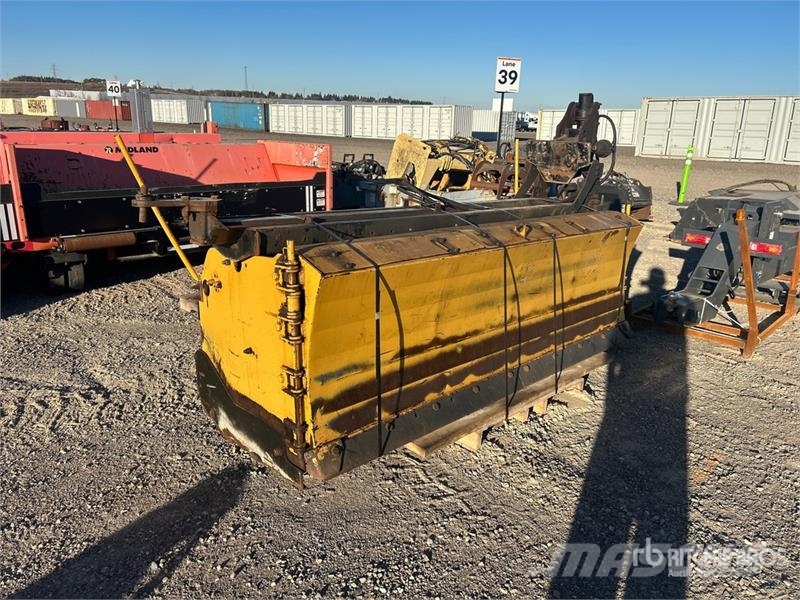  Metal Pless ReverseMaxx 0936-15 9 ft Snow Plow Снігоочищувальні ножі та плуги