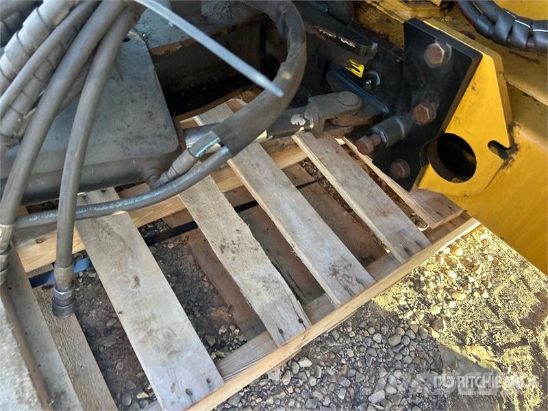  Metal Pless ReverseMaxx 0936-15 9 ft Snow Plow Снігоочищувальні ножі та плуги