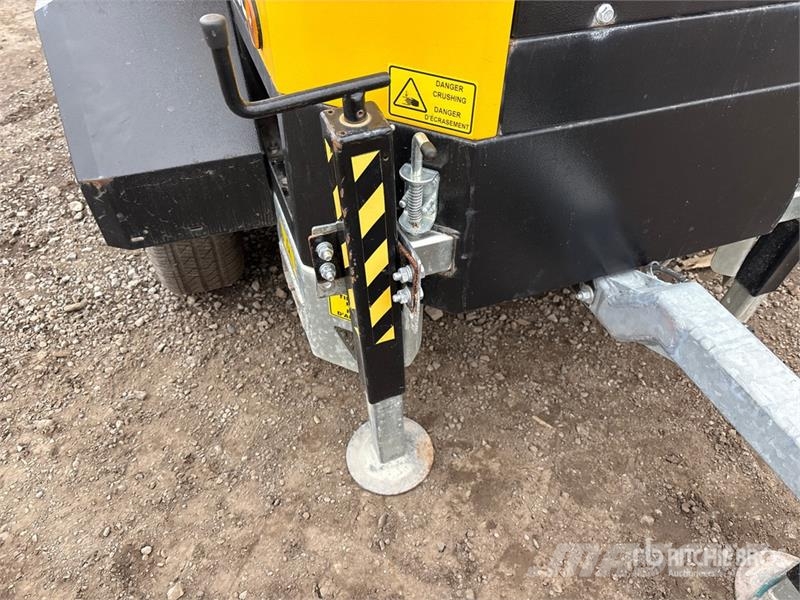 Metrolite HLT-6 4.2 kVA Solar S/A Light Tower Svetlobni stolpi