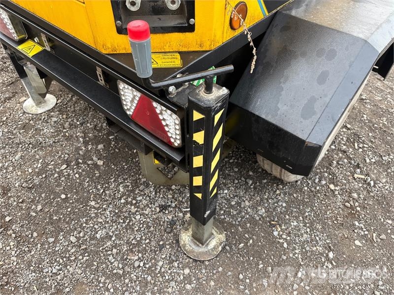 Metrolite HLT-6 4.2 kVA Solar Light Tower Svetlobni stolpi