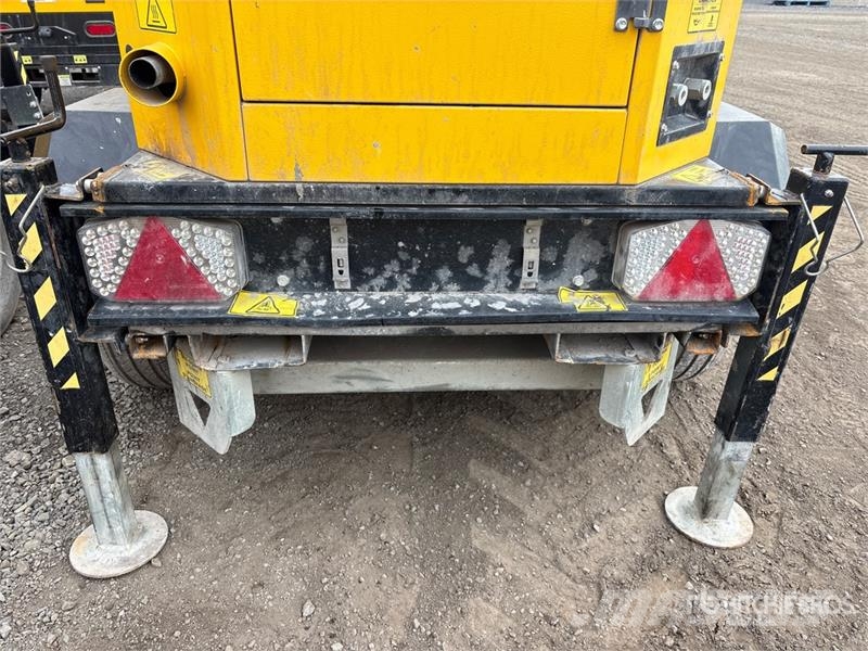 Metrolite HLT-6 4.2 kVA Solar S/A Light Tower Svetlobni stolpi