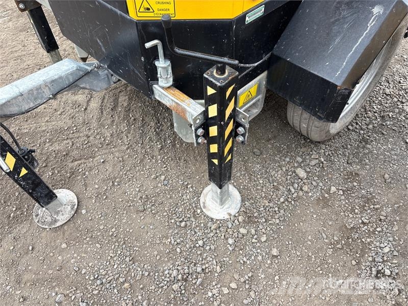Metrolite HLT-6 4.2 kVA Solar S/A Light Tower Svetlobni stolpi