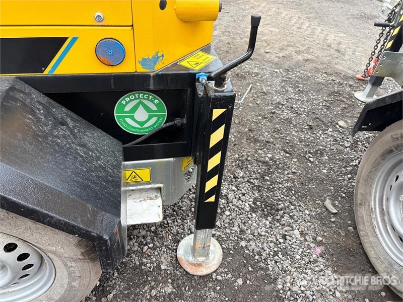 Metrolite HLT-6 4.2 kVA Solar S/A Light Tower Svetlobni stolpi