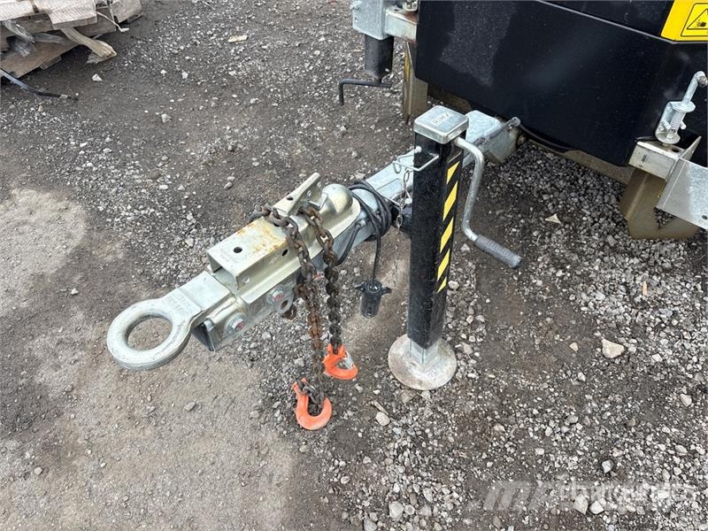 Metrolite HLT-6 4.2 kVA Solar Light Tower Svetlobni stolpi