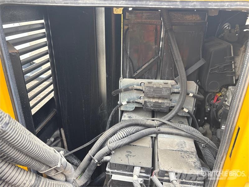 Metrolite HLT-6 4.2 kVA Solar S/A Light Tower Svetlobni stolpi